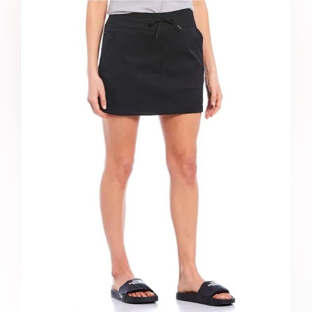 The North Face Aphrodite Skort Women NWT Black